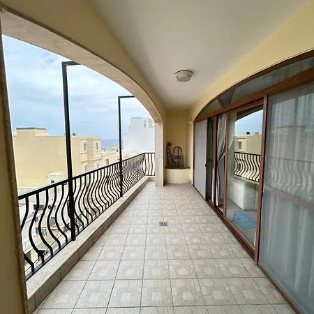 Seaside 3br St Pauls Bay Appartamento *